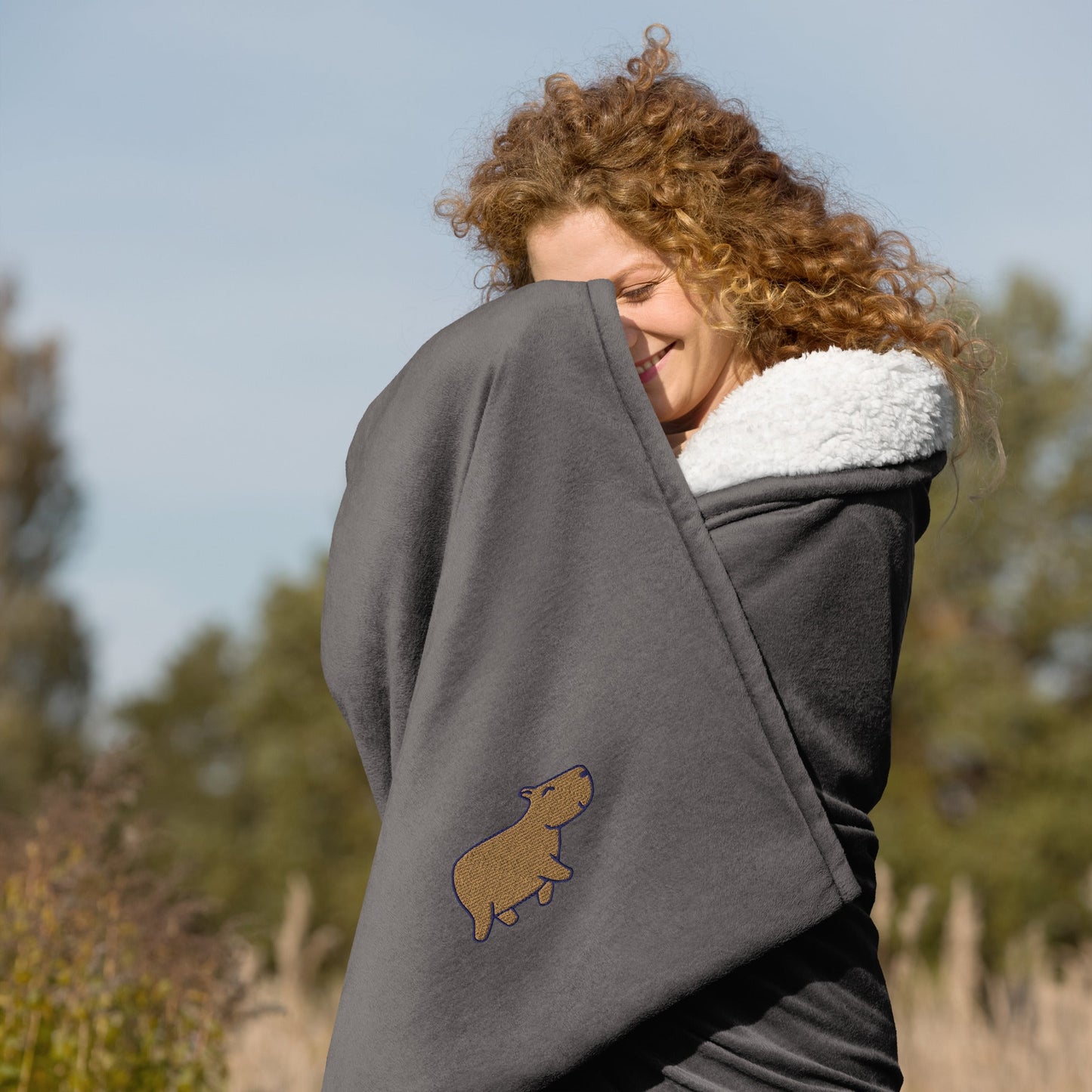 Capybara Premium Embroidered sherpa blanket - Capylove